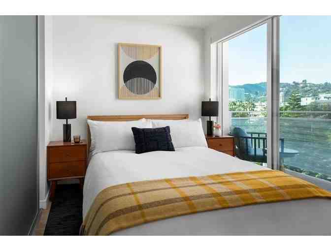 Enjoy 5 nights 2 bed LUXURY Hollywood, CA stay