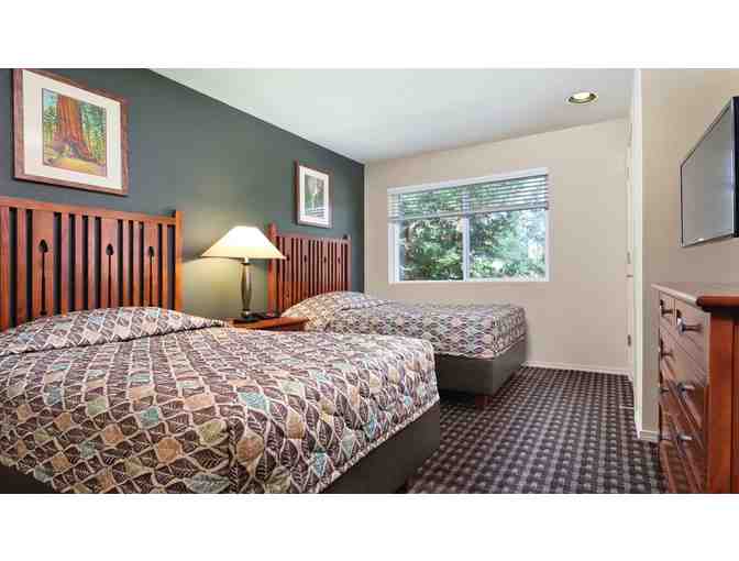 Enjoy 3 nights Worldmark Bass Lake Yosemite 2 bedroom 4.3 star resort