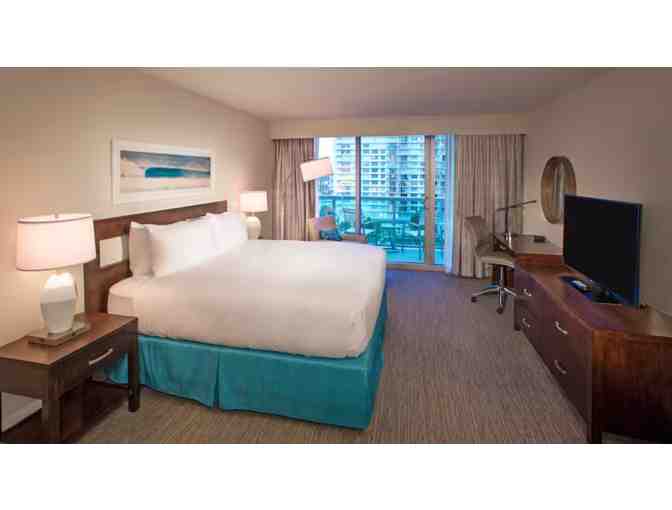 Enjoy 2 Double Tree Hollywood Beach + Sightseeing Cruise - Photo 3