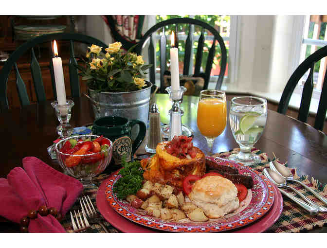 Enjoy 2 nights BnB McCaffrey House Bed & Breakfast Inn near Yosemite 4.7 Star - Photo 2