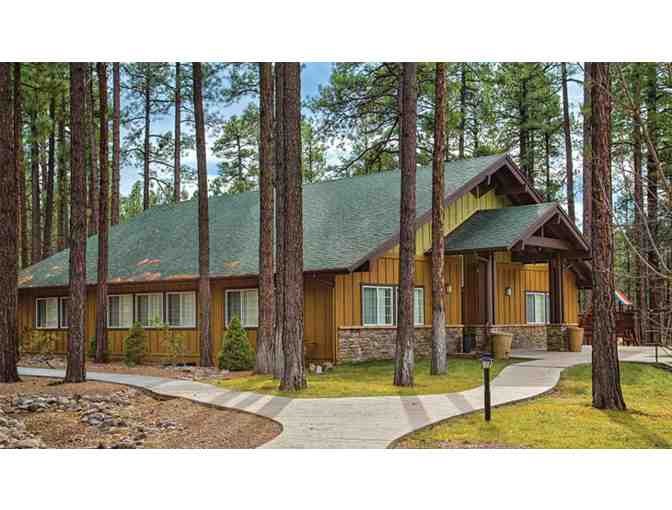 Enjoy 3 nights Club Wyndham 4.4 star Pinetop, AZ + $100 Food Credit