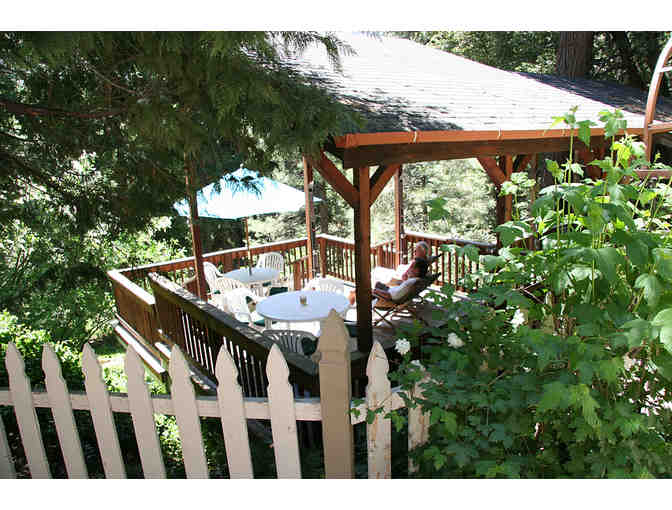 Enjoy 4 nights BnB McCaffrey House Bed & Breakfast Inn near Yosemite 4.7 Star - Photo 9