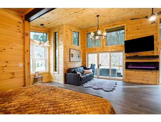 Enjoy 4 nights LUXURY GLASS House Cabin Hocking Hills, Ohio + $100 Food Credit - Photo 6