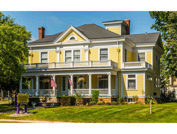 Enjoy 4 night stay at Ringling House Bed and Breakfast, WI 4.5* RATED + $100 Food