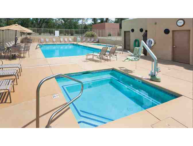 Enjoy 4 nights luxury condo Taos, New Mexico + $100 Food Credit