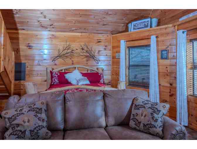Enjoy 7 nights luxury 2 bed cabin Pigeon Forge, TN + $100 FOOD