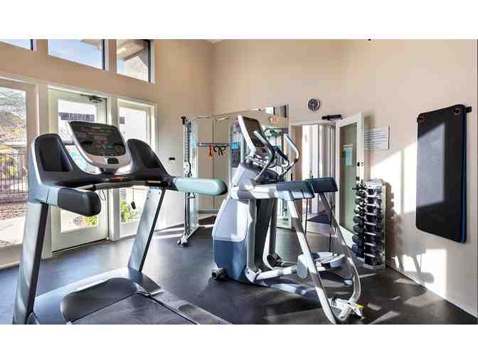 Enjoy 4 nights at Worldmark South Mountain Preserve Phoenix + Enchanted pdeal boat rental