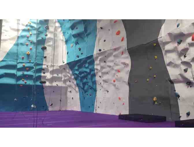 Enjoy 4 nights at Worldmark South Mountain Preserve Phoenix + Rock climbing experience