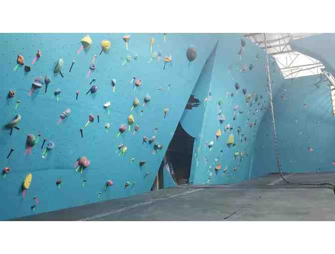 Enjoy 4 nights at Worldmark South Mountain Preserve Phoenix + Rock climbing experience