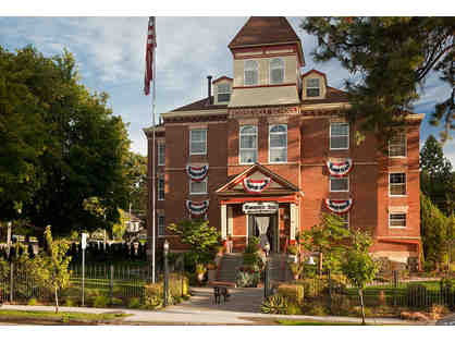 Enjoy 4 nights @ luxury The Roosevelt Inn iCoeur d'Alene Idaho + $100 Food