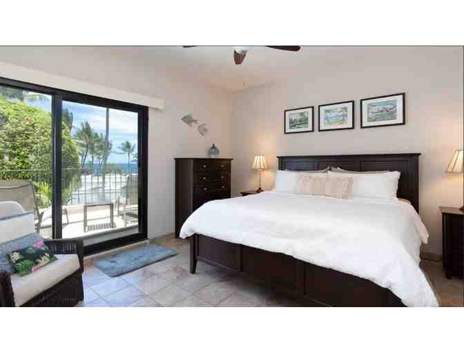 4-Night Stay at Royal Sea Cliffs with Golf in Kona, HI