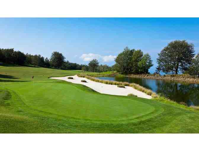 4-Night Stay at Royal Sea Cliffs with Golf in Kona, HI