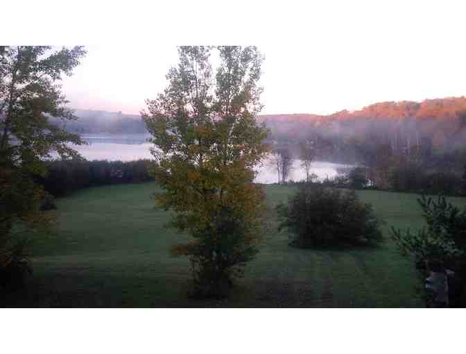 Canada's Lakeside Luxury: Your 7-Night Executive Retreat on Mill Lake for 8