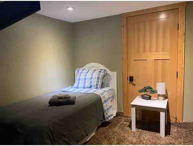 5 nights Luxury Banaff 5 bedroom Chalet or up to 14 guest!