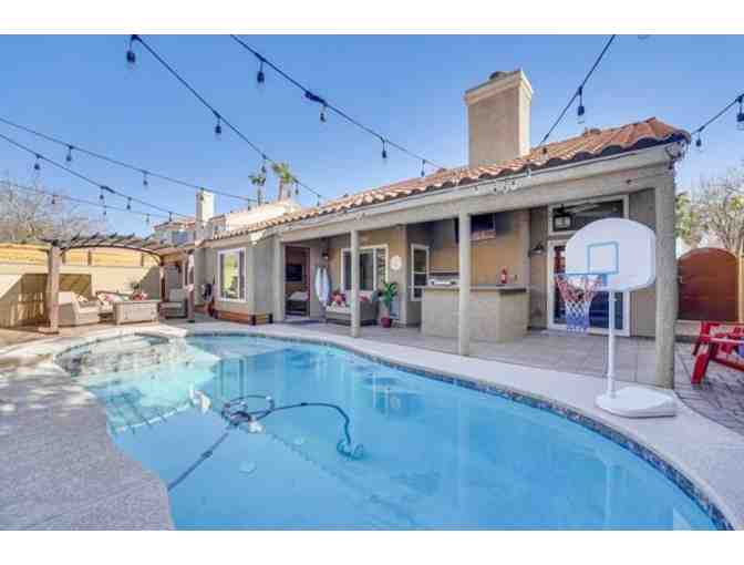 4 night luxury Las Vegas Pool Retreat + Pickleball Experience!