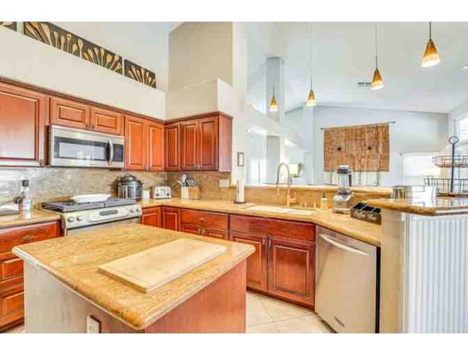 4 night luxury Las Vegas Pool Retreat + Pickleball Experience!