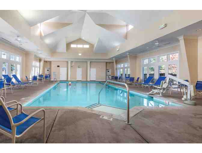 4 night Luxe Nashville stay + Karoke Waylon Jennings Studio!