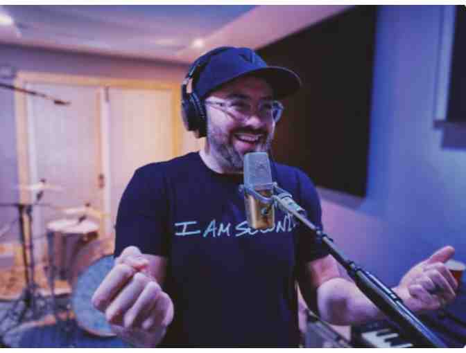 4 night Luxe Nashville stay + Karoke Waylon Jennings Studio!