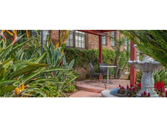 Enjoy 5 nights luxury condo @ Club Wyndham Inn at the Park San Diego,Ca