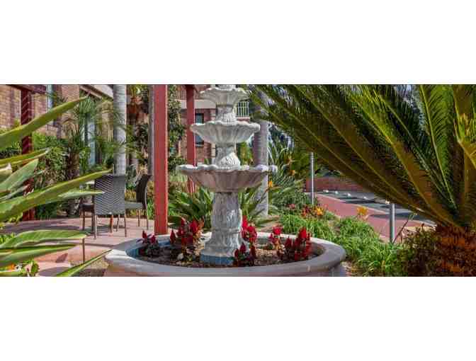 Enjoy 5 nights luxury condo @ Club Wyndham Inn at the Park San Diego,Ca