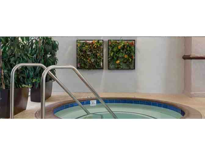 Enjoy 5 nights luxury condo @ Club Wyndham Peacock Suites, Anaheim, CA