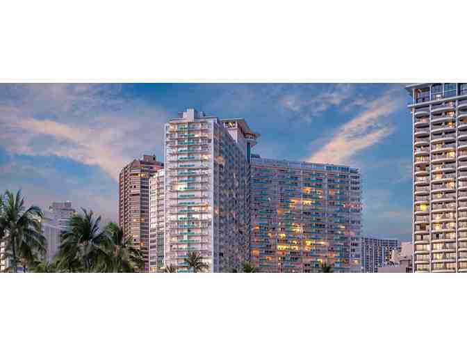 Enjoy 5 nights luxury condo @ Club Wyndham Waikiki Marina Resort at the Ilikai, Honolulu