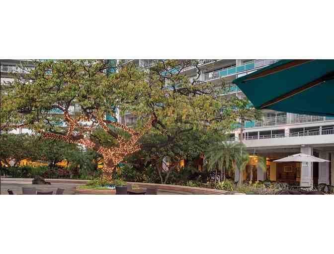 Enjoy 5 nights luxury condo @ Club Wyndham Waikiki Marina Resort at the Ilikai, Honolulu
