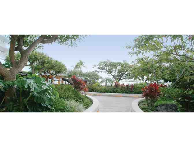 Enjoy 5 nights luxury condo @ Club Wyndham Waikiki Marina Resort at the Ilikai, Honolulu