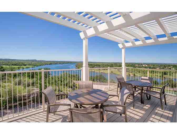 Enjoy 5 nights luxury condo @ WorldMark Marble Falls Texas