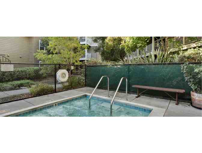 Enjoy 5 nights luxury condo @ WorldMark Windsor, Windsor, CA