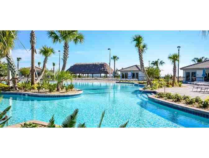 7-Night Orlando Stay for 16 in 8-Bedroom Home with $250 Disney Credit