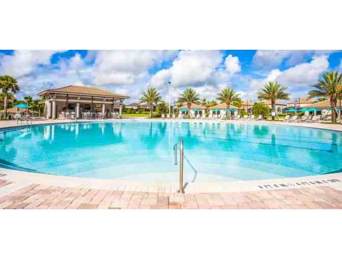 7-Night Orlando Stay for 16 in 8-Bedroom Home with $250 Disney Credit