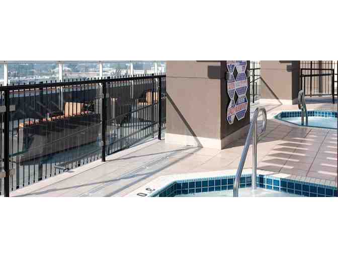 Enjoy 5 nights luxury condo @ Club Wyndham Anaheim + Unsung Brewing Company Credit