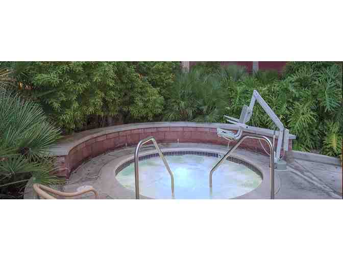 Enjoy 5 nights luxury condo @ Club Wyndham Anaheim + Unsung Brewing Company Credit