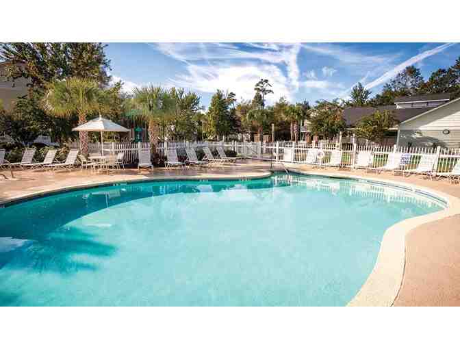 Enjoy 5 nights luxury condo @ Club Wyndham at The Cottages Myrtle Beach + Twelve 33 Distil
