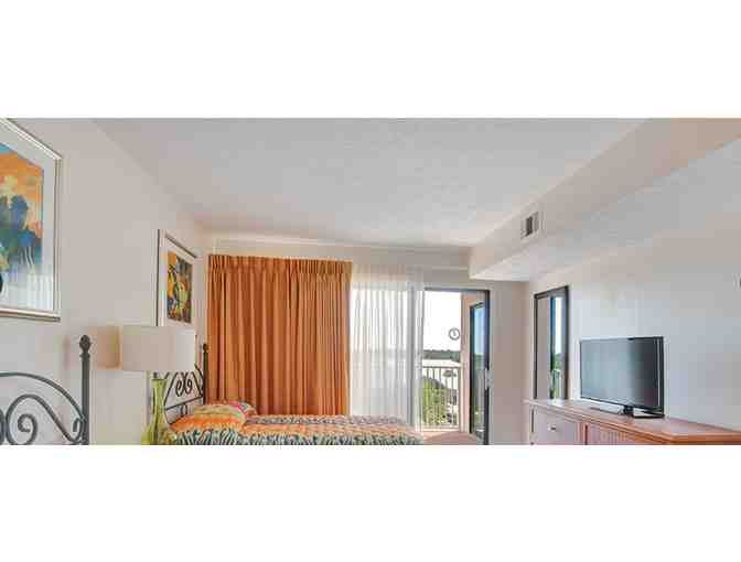 Enjoy 5 nights luxury condo @ Club Wyndham Bay Club Waikoloa Hawaii + Perdido Vineyards