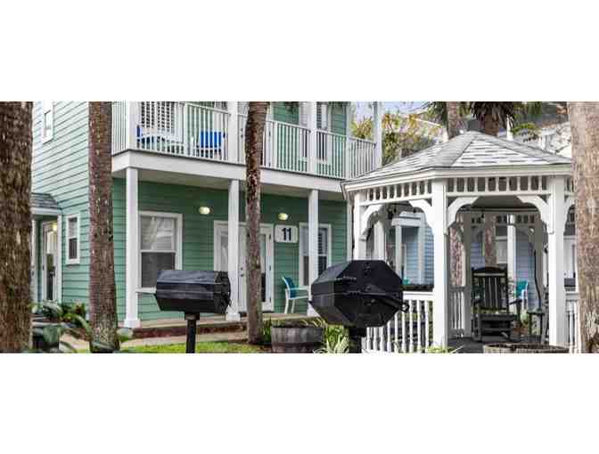 Enjoy 5 nights luxury condo @ Club Wyndham Beach Street Cottages Destin, Florida + Distill