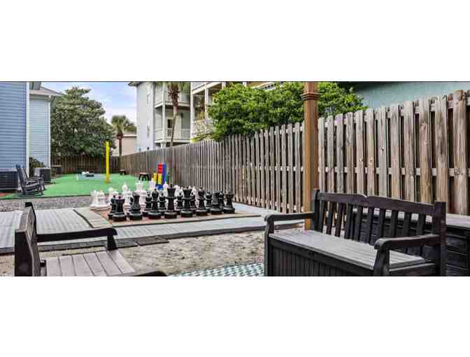 Enjoy 5 nights luxury condo @ Club Wyndham Beach Street Cottages Destin, Florida + Distill