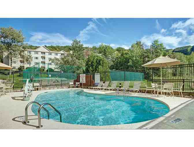 Enjoy 5 nights luxury condo @ Club Wyndham Bentley Brook Berkshires + Balderdash Cellars