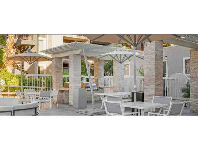 Enjoy 5 nights luxury condo @ Club Wyndham Desert Rose Resort Las Vegas +Grape Expectation