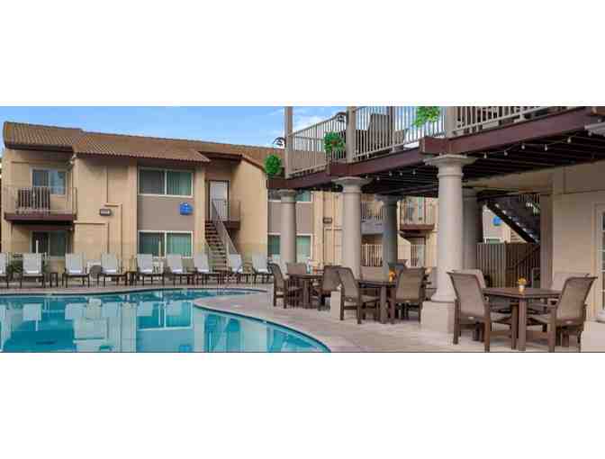 Enjoy 5 nights luxury condo @ Club Wyndham Dolphin's Cove Anahiem, California + Colony Win