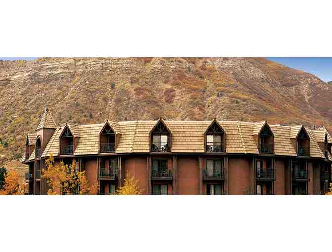 Enjoy 5 nights luxury condo @ Club Wyndham Durango, Colordo + Durango Winery Credit