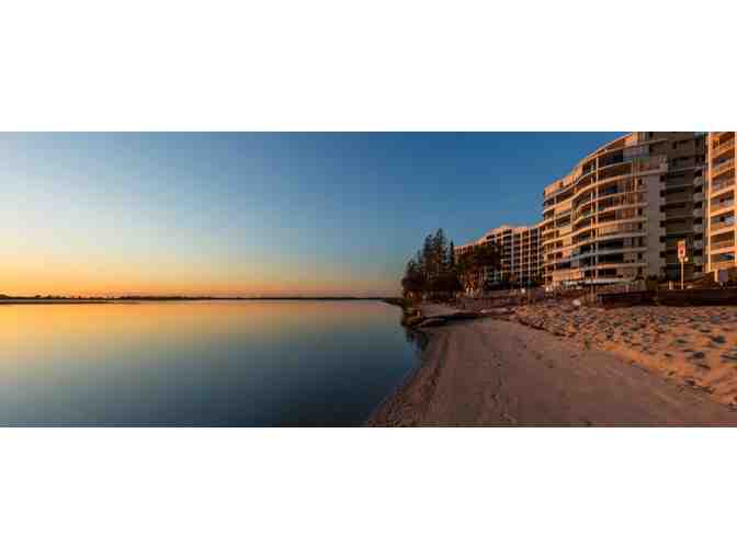 Enjoy 5 nights luxury condo @ Club Wyndham Golden Beach Queensland Australia + Beachtree D