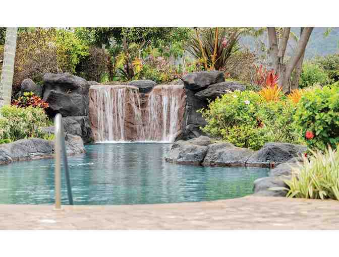 Enjoy 5 nights luxury condo @ Club Wyndham Kauai Coast Resort at the Beachboy + Kauai Beer