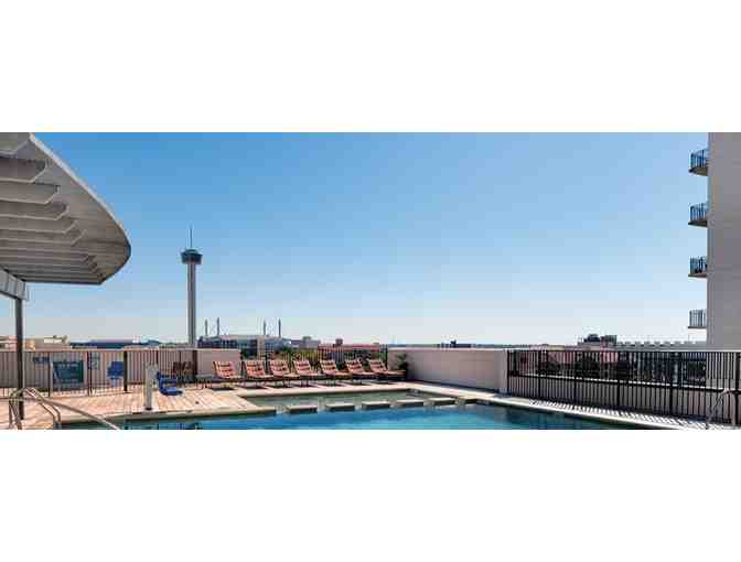 Enjoy 5 nights luxury condo @ Club Wyndham La Cascada San Antonio, Texas +Daniel Lane Vine