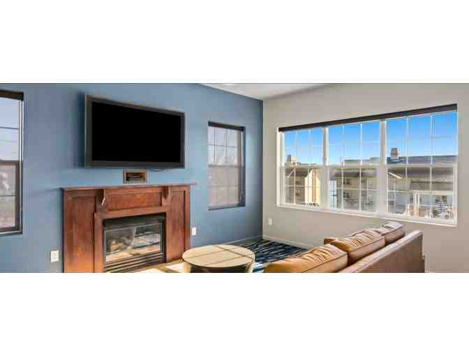 Enjoy 5 nights luxury condo @ Club Wyndham Lake of the Ozarks Missouri +Ozark Distillery C