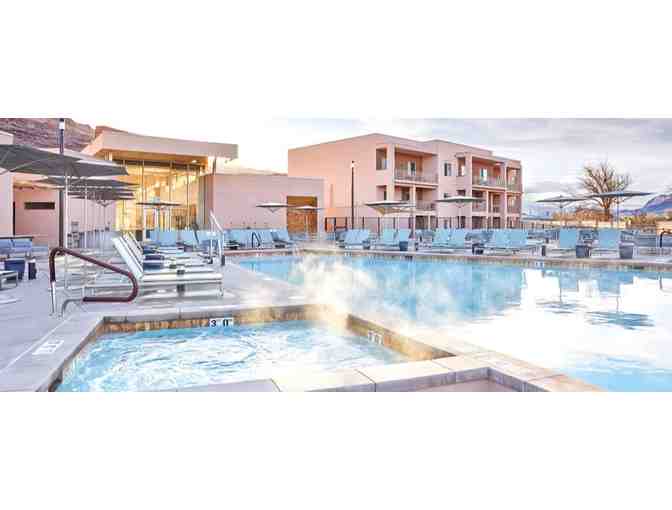 Enjoy 5 nights luxury condo @ Club Wyndham Moab Utah + Rooted Vine Credit