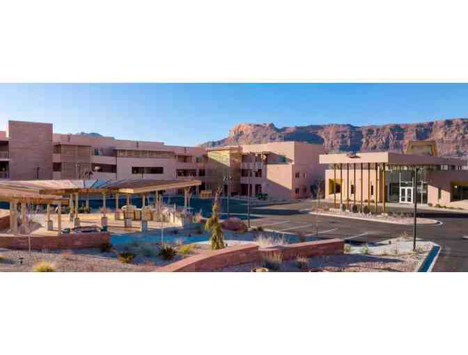 Enjoy 5 nights luxury condo @ Club Wyndham Moab Utah + Rooted Vine Credit