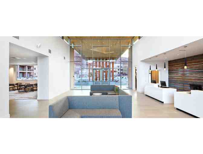 Enjoy 5 nights luxury condo @ Club Wyndham Moab Utah + Rooted Vine Credit