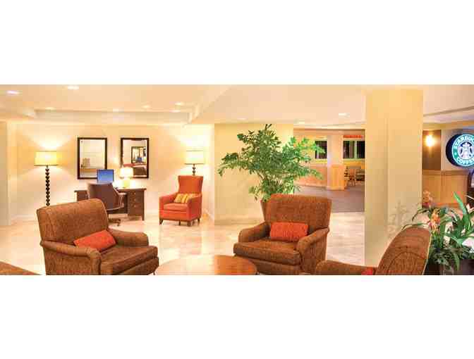 Enjoy 5 nights luxury condo @ Club Wyndham Panama City Beach, City Beach, FL + Duplin Wine
